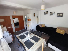 Falucho 1574 Zona Aldrey 200mts Guemes, 300mts Playa